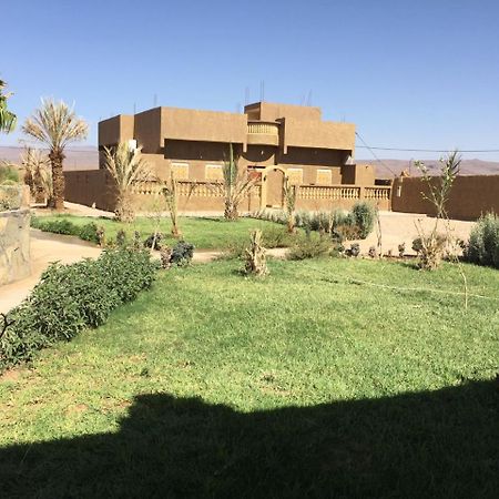 Kasbah Meteorites Hotell Imi n'Ouzrou Exteriör bild