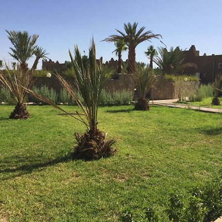Kasbah Meteorites Hotell Imi n'Ouzrou Exteriör bild