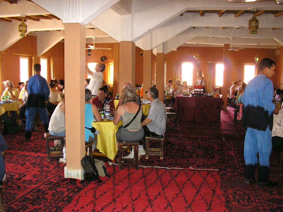 Kasbah Meteorites Hotell Imi n'Ouzrou Exteriör bild