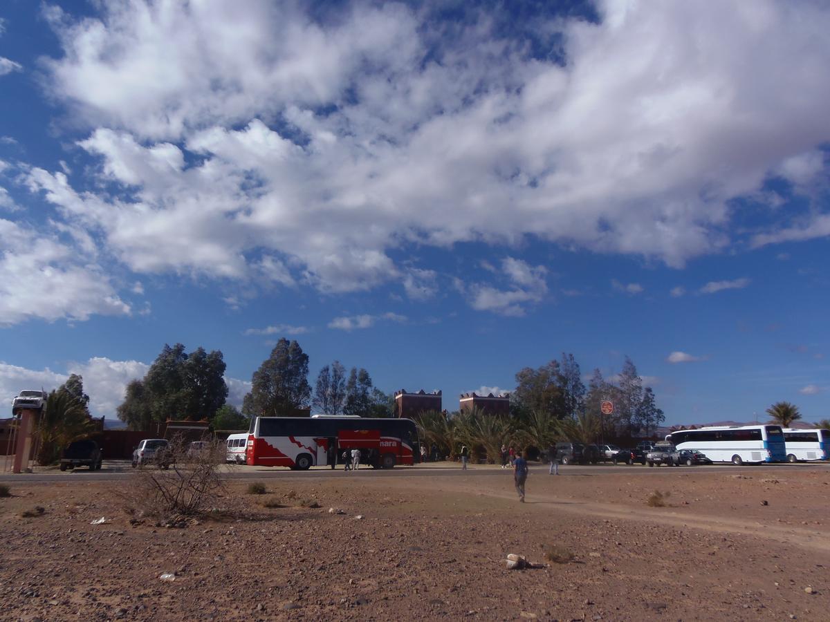 Kasbah Meteorites Hotell Imi n'Ouzrou Exteriör bild